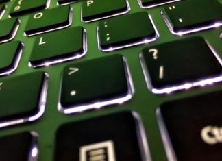 Британские ученые назвали необычный симптом «омикрона»