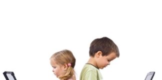 Ученые назвали самый опасный возраст ребенка для интернет-зависимости