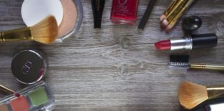 Зарубежные звезды до и после макияжа