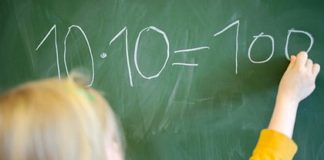 Вопрос о сложении двух чисел разделил пользователей сети на два лагеря