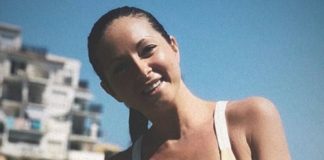 Нюша опубликовала фото в купальнике спустя 8 месяцев после родов