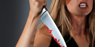 Россиянка неделю спала с трупом убитого ею возлюбленного