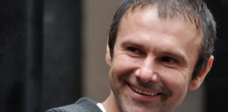 «Украине нужна сказка»: Вакарчук нашел способ победить в войне