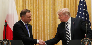 Польша купит у США 2 млрд кубометров СПГ за $8 млрд