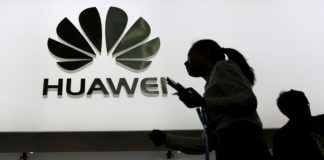 Foxconn перестала собирать смартфоны Huawei из-за санкций США