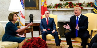 Fox News: после слов о тюрьме Трамп назвал Пелоси слабонервной