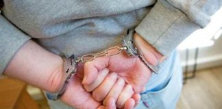 Поймали автоугонщика при помощи WhatsApp в Магадане