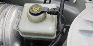 Как с помощью капли «тормозухи» убрать последствия мелкого ДТП