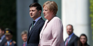 СМИ усомнились, что Меркель достаточно здорова для G20