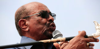 Экс-президент Судана впервые появился на публике после свержения