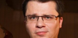 Ленин после ссылки в KFC: Гарик Харламов побрился налысо, шокировав фанатов (ФОТО)