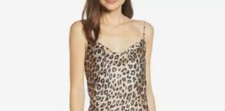 Гостью свадьбы пристыдили за похожее на нижнее белье платье