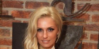 Саша Савельева: «Не понимаю, как можно уставать от роли матери»