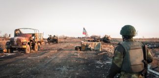 Украинский военный открыл огонь по бойцам «Азова» в Донбассе