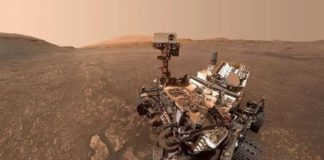 НАСА показало Curiosity с орбиты Марса