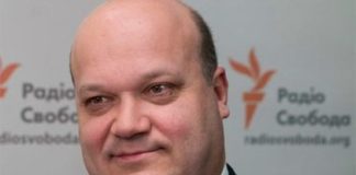 Зеленский уволил посла в США и еще десять дипломатов