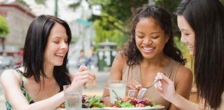 В моду вошла диета «Один прием пищи в день»: все за и против