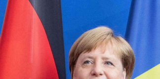 Путин поздравил Меркель с юбилеем