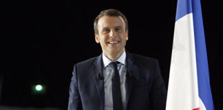 Макрон принял приглашение Путина приехать на День Победы в 2020 году