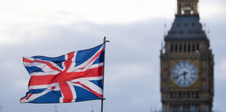 Треть британцев поддержали «жесткий» Brexit