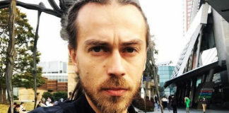 «Безумная негодяйка»: отец Децла «набросился» на его вдову