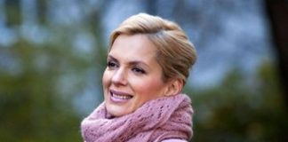 Многодетная мать Мария Порошина восхитила Сеть фото в купальнике