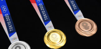 В Токио состоялась торжественная церемония презентации медалей Олимпиады 2020