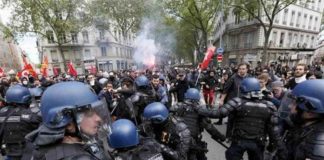 Эммануэль Макрон объявил чрезвычайное положение: ЧП во Франции, требования жёлтых жилетов, причины