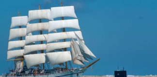 Преимущества автоматических раздвижных дверей