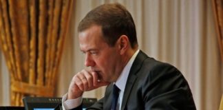 Медведев рассчитал, на сколько могут выжить пенсионеры