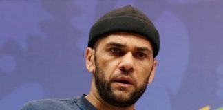 Самый титулованный футболист мира покинул ПСЖ