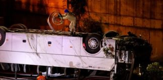 Водитель разбившегося в Новороссийске экскурсионного автобуса заснул за рулем