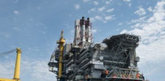 Иностранные корни Роснефти. Куда идут нефтяные деньги?