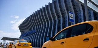 Таксистов в России захотели подвести под новый налог