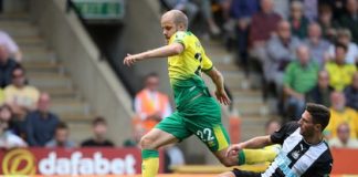 Хет-трик финского нападающего принес новичку АПЛ первую победу в сезоне