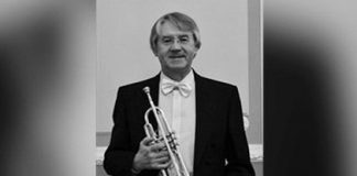 Заслуженный артист России Михаил Романов покончил с собой