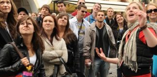 Названы самые «стабильные» сферы для работы