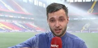 Журналист попал под струю воды в прямом эфире и вызвал шквал насмешек