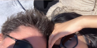 Молодая жена Александра Цекало опубликовала пляжное фото с ним