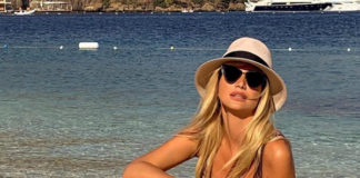 Виктория Лопырева показала пляжное фото с отдыха в Турции