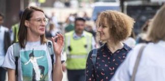 Социологи: россияне стали недоверчивее