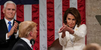 Пелоси призвала Трампа вернуть сенат с каникул для принятия закона об оружии