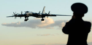 Перехват на учениях: истребители США поднялись за российскими Ту-95