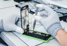 Выездной ремонт iPhone
