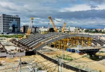 Старые морские контейнеры — строим дом