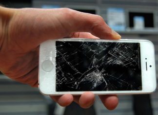 Что делать, если треснул экран на смартфоне?