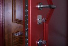 Ремонт входных металлических дверей – ключевые особенности, варианты решения проблемы