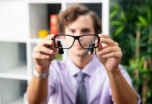 Как выбрать очки для работы за компьютером?