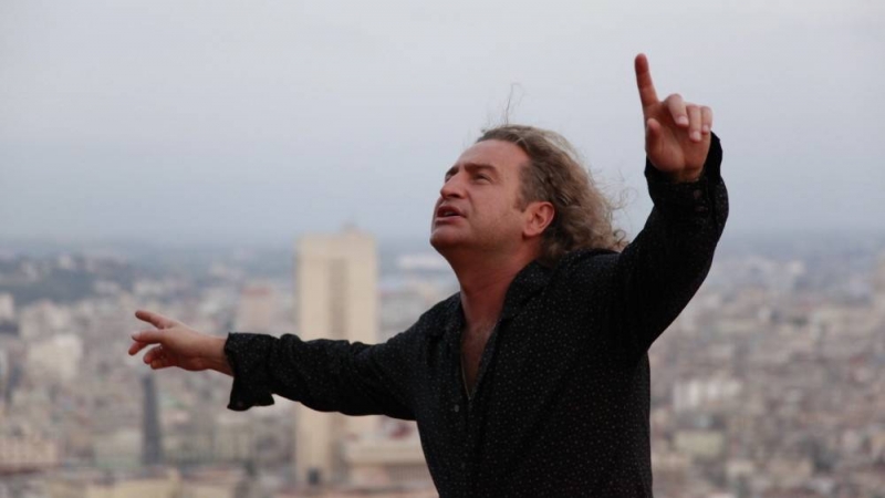 Агутин рассмешил поклонников снимком рядом с Успенской