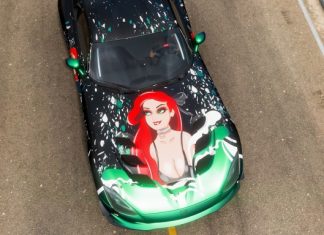 Игрока забанили в Forza Horizon 5 на 8000 лет за арты с девушками на машинах